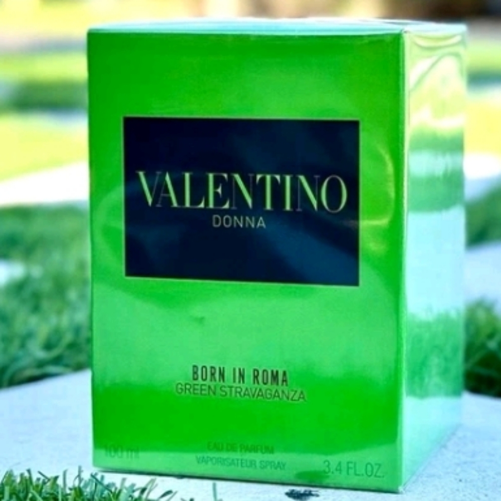 Valentino Donna Green Stravaganza Box